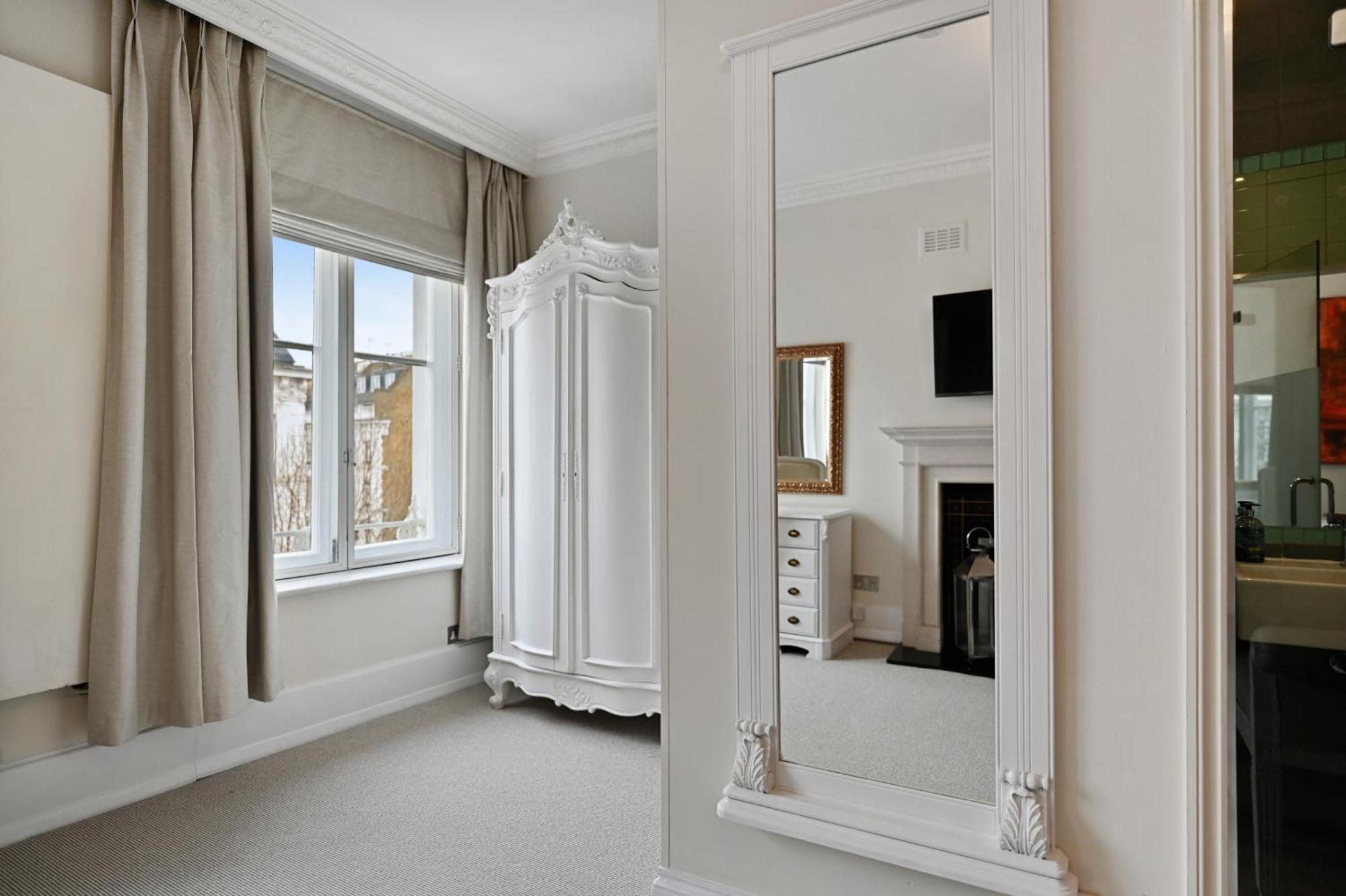 Apartmán Beautiful 2 King Size Beds 2 Bath- Sleeps 5 In Earls Court Londýn Exteriér fotografie