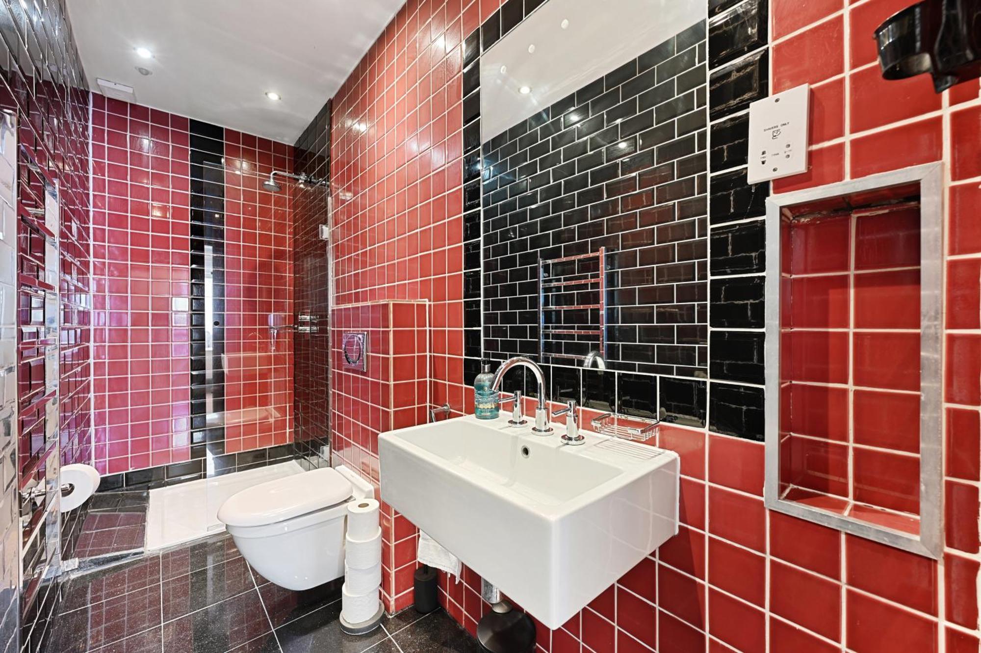 Apartmán Beautiful 2 King Size Beds 2 Bath- Sleeps 5 In Earls Court Londýn Exteriér fotografie