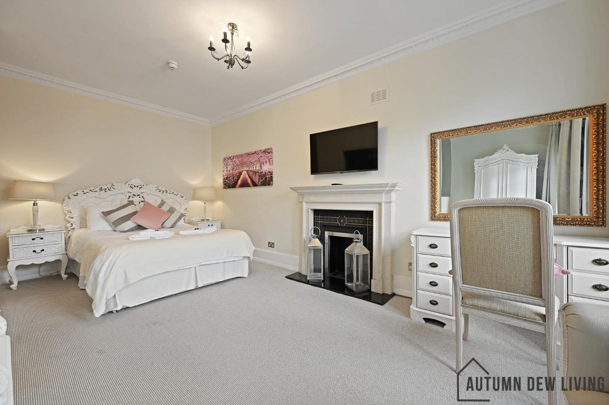 Apartmán Beautiful 2 King Size Beds 2 Bath- Sleeps 5 In Earls Court Londýn Exteriér fotografie