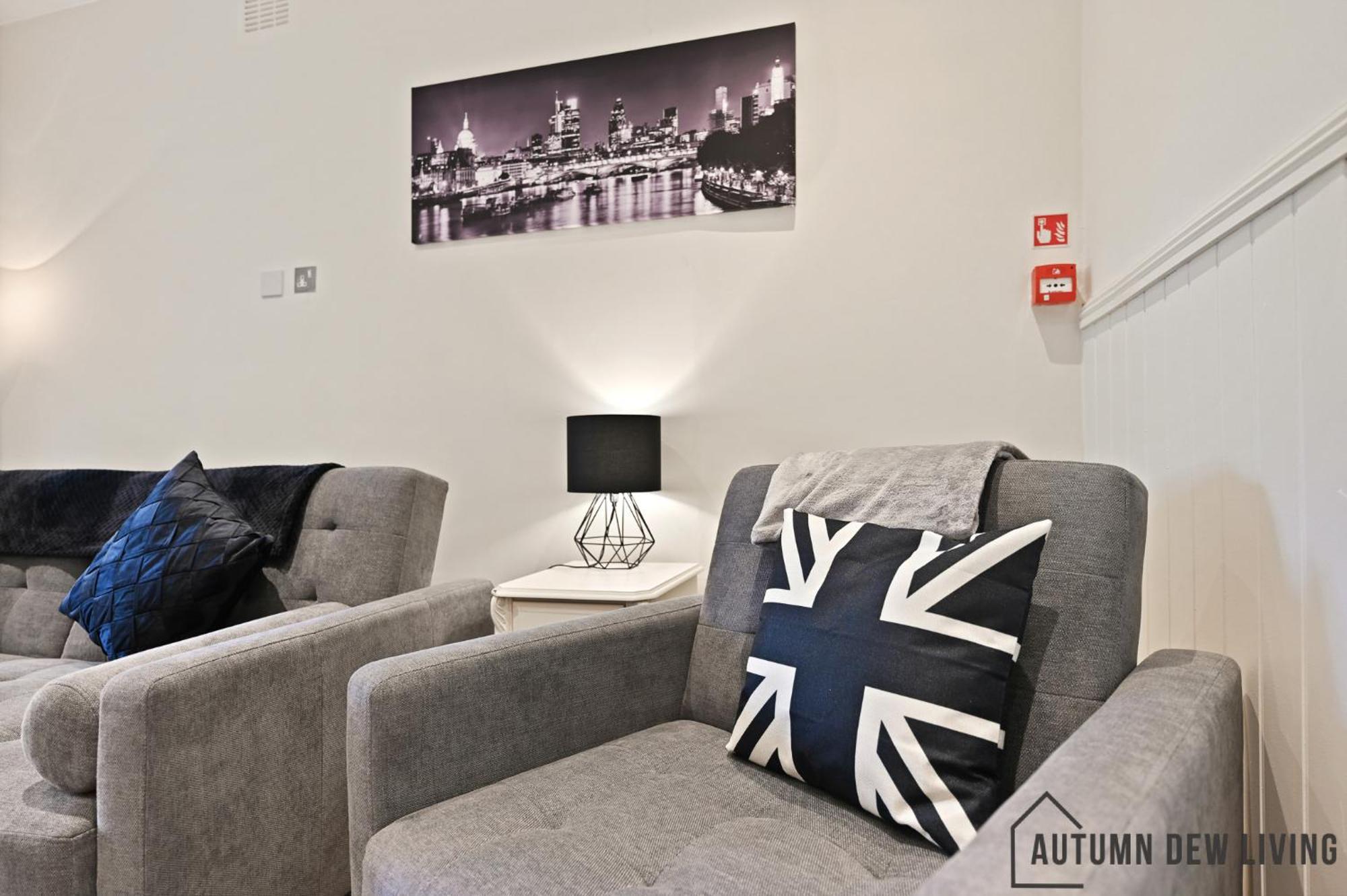 Apartmán Beautiful 2 King Size Beds 2 Bath- Sleeps 5 In Earls Court Londýn Exteriér fotografie